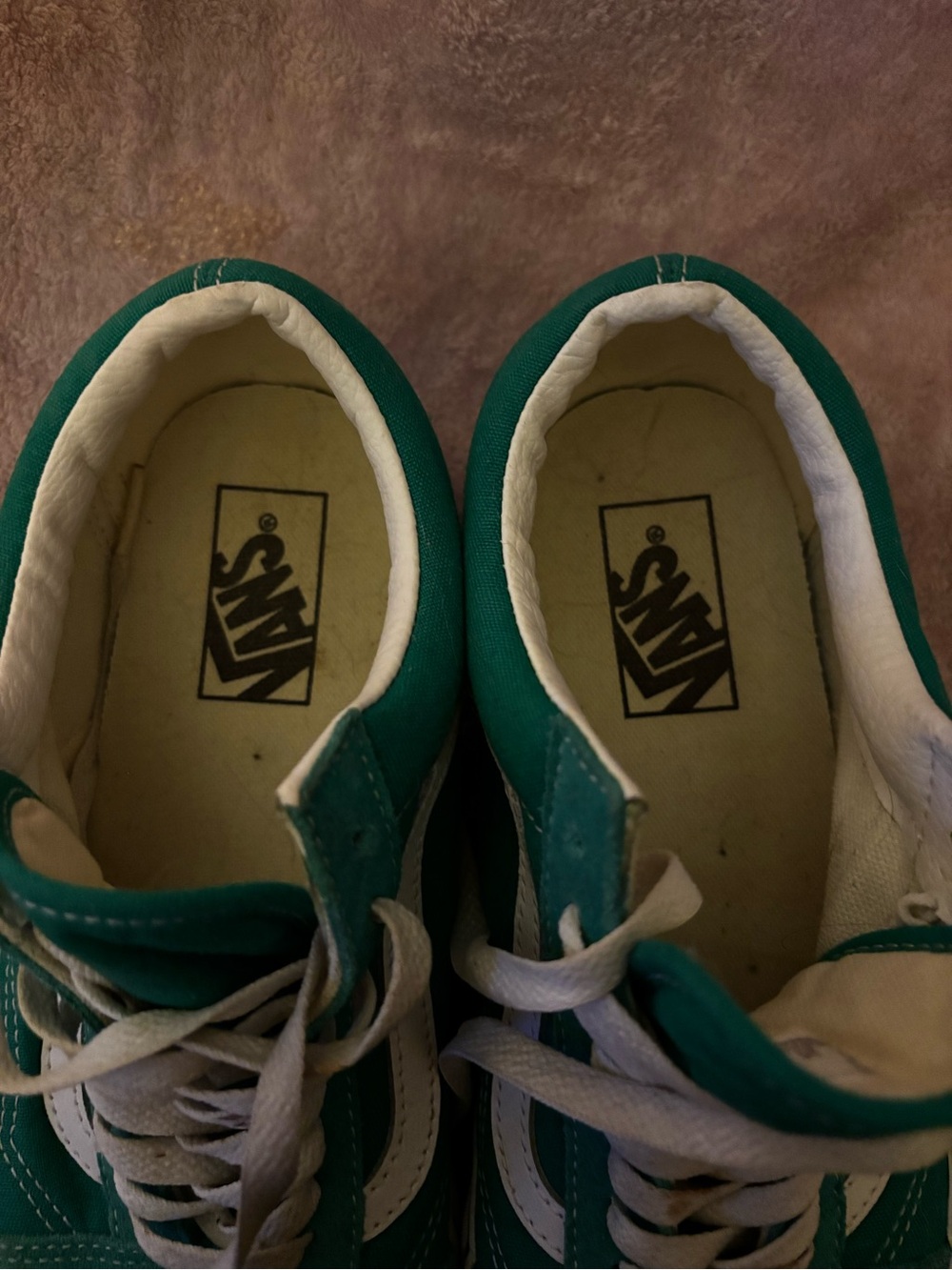 Vans - Picture 5 of 6